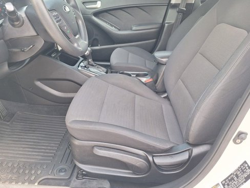 Used 2018 Kia Forte LX w/ LX Popular Package image 10