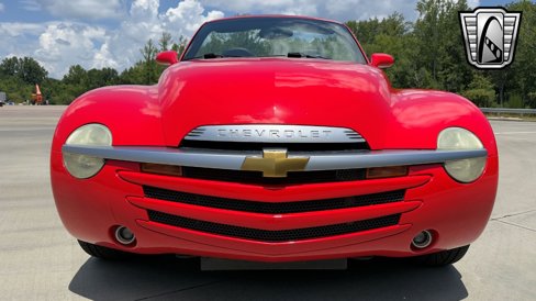 Used 2004 Chevrolet SSR w/ Preferred Equipment Group image 6