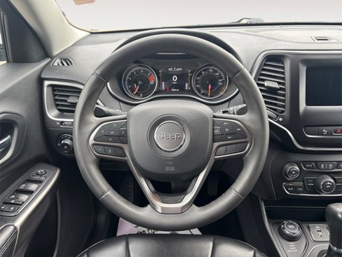 Used 2020 Jeep Cherokee Latitude Plus image 12