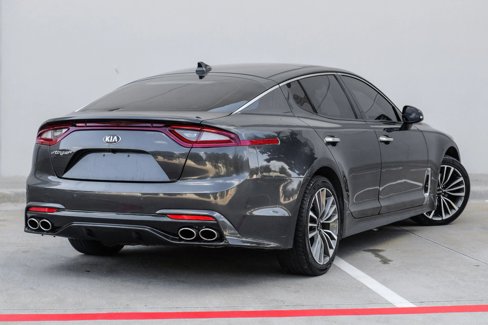 Used 2019 Kia Stinger Premium image 3