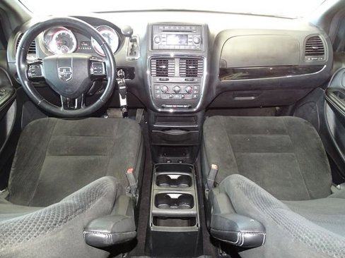 Used 2017 Dodge Grand Caravan SE image 20