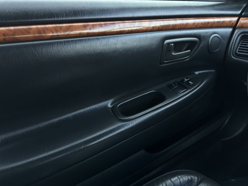 Used 2002 Toyota Solara SE image 25