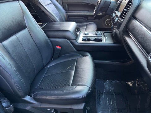 Used 2019 Ford Expedition XLT w/ Equipment Group 202A image 20