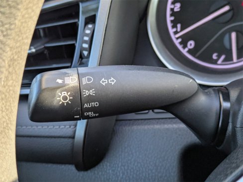 Used 2022 Toyota Camry LE image 24