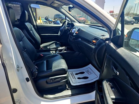 Used 2017 Honda Pilot Touring image 10