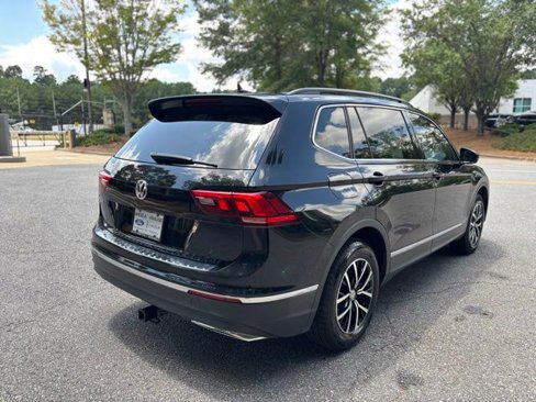 Used 2021 Volkswagen Tiguan SE image 29