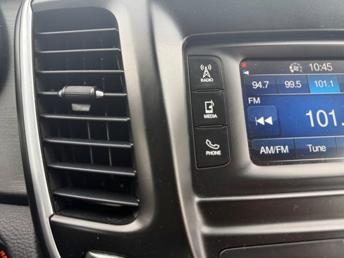 Used 2015 Chrysler 200 Limited image 23