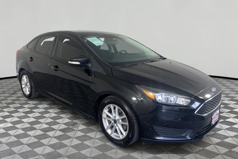 Used 2015 Ford Focus SE image 3