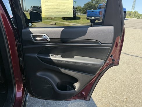 Used 2020 Jeep Grand Cherokee Limited image 36