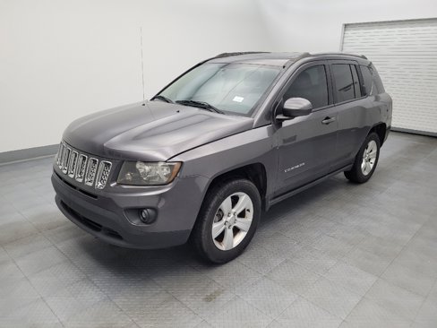 Used 2015 Jeep Compass Latitude w/ Sun/Sound Group image 2