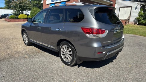 Used 2015 Nissan Pathfinder SL w/ SL Tech Package image 7