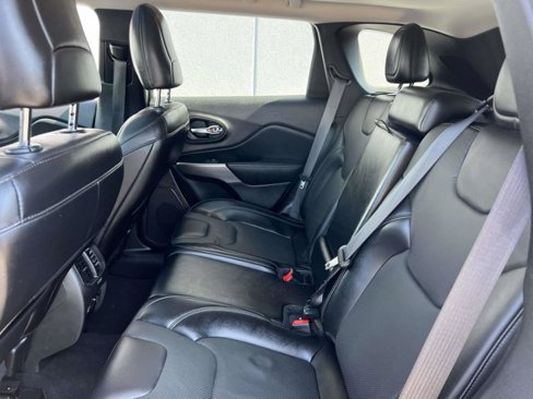 Certified 2021 Jeep Cherokee Limited image 9