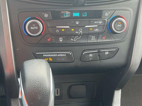 Used 2019 Ford Escape SE image 24