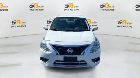 Used 2018 Nissan Versa SV image 2