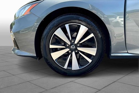 Used 2020 Nissan Altima 2.5 SV image 10