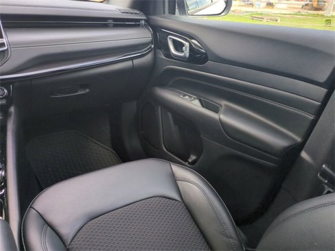 Used 2022 Jeep Compass Altitude w/ Convenience Group image 17