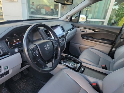 Used 2016 Honda Pilot Touring image 6