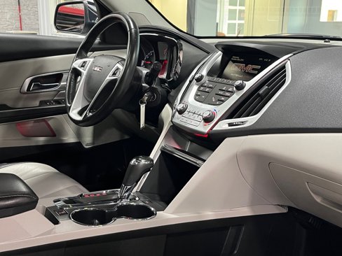 Used 2017 GMC Terrain SLT w/ Open Road Package image 10