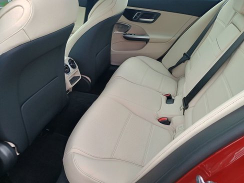 Used 2023 Mercedes-Benz C 300 4MATIC Sedan image 17