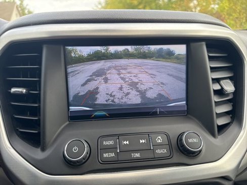 Used 2018 GMC Acadia SLT image 33