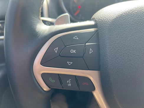 Used 2017 Jeep Grand Cherokee Overland image 17