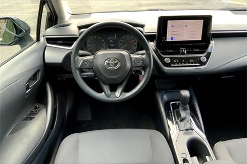 Used 2024 Toyota Corolla LE image 5