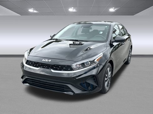 Used 2023 Kia Forte LXS image 7
