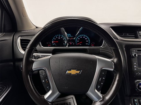 Used 2017 Chevrolet Traverse LT image 22