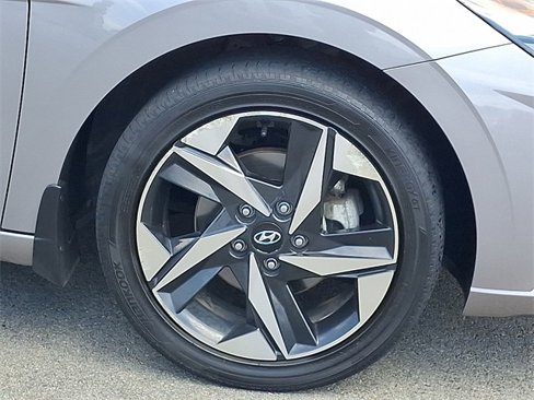 Certified 2023 Hyundai Elantra SEL w/ Convenience Package image 8