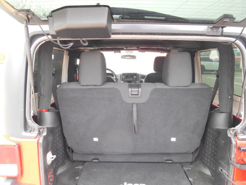 Used 2018 Jeep Wrangler Sport image 12