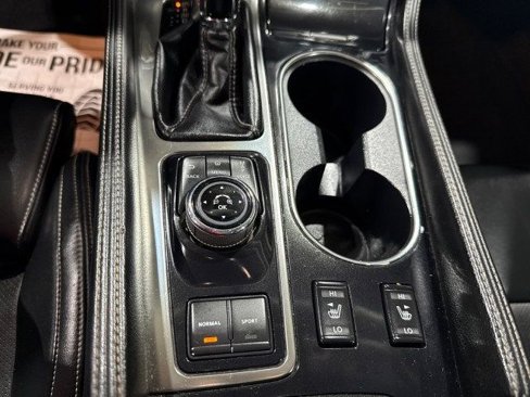 Used 2018 Nissan Maxima 3.5 SV image 17