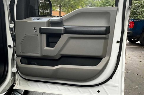Used 2015 Ford F150 XLT w/ Equipment Group 302A Luxury image 21