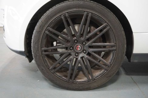 Used 2016 Land Rover Range Rover HSE image 7
