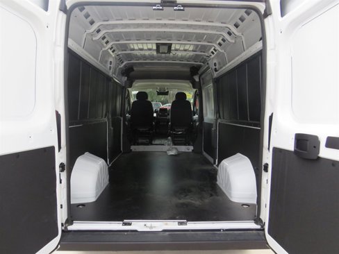 Used 2025 RAM ProMaster 2500 w/ Convenience Group image 12