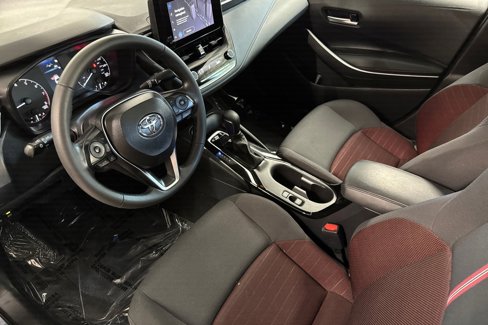 Used 2024 Toyota Corolla SE image 10