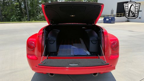 Used 2004 Chevrolet SSR w/ Preferred Equipment Group image 11
