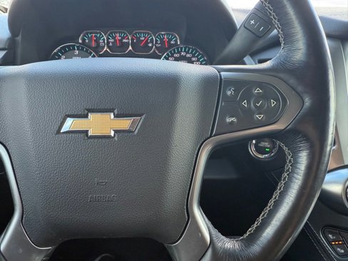 Used 2018 Chevrolet Suburban Premier image 26