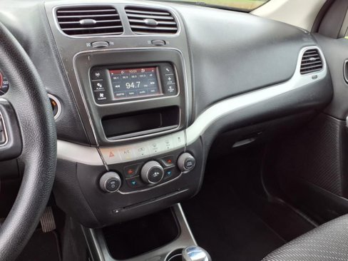 Used 2020 Dodge Journey SE w/ Blacktop Package image 5