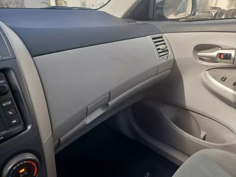 Used 2013 Toyota Corolla LE Special Edition image 23