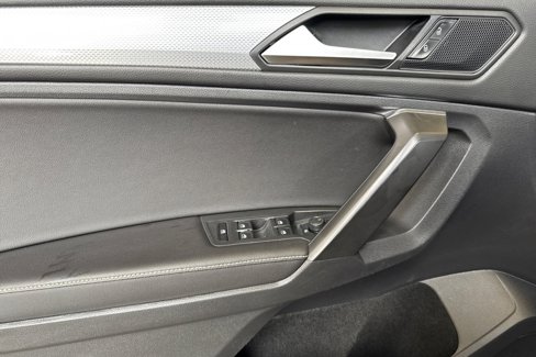 Used 2022 Volkswagen Tiguan S image 11