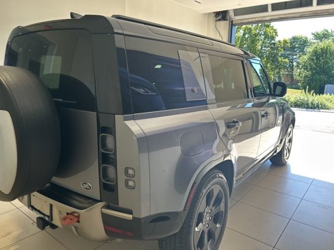Used 2020 Land Rover Defender 110 X image 17