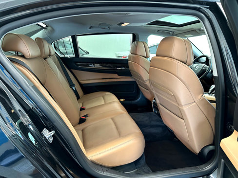 Used 2011 BMW 740Li image 24