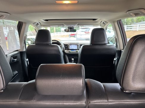 Used 2016 Toyota RAV4 Limited image 31
