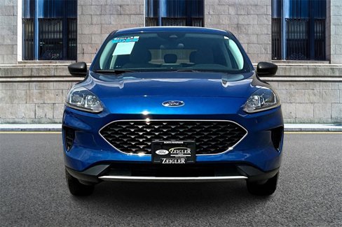 Certified 2022 Ford Escape SE w/ Cold Weather Package image 3