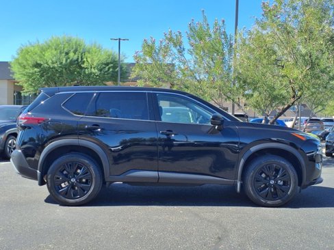 Used 2021 Nissan Rogue SV image 7