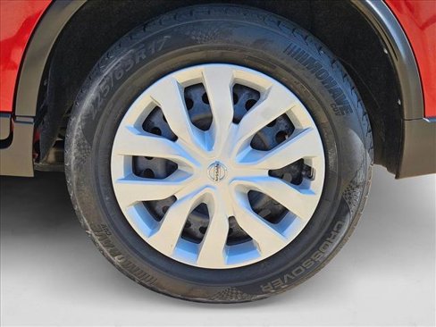Used 2016 Nissan Rogue S image 24
