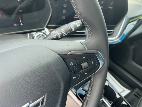New 2025 Chevrolet Trax ACTIV image 12