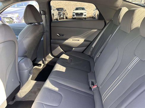 Used 2024 Hyundai Elantra SEL image 14