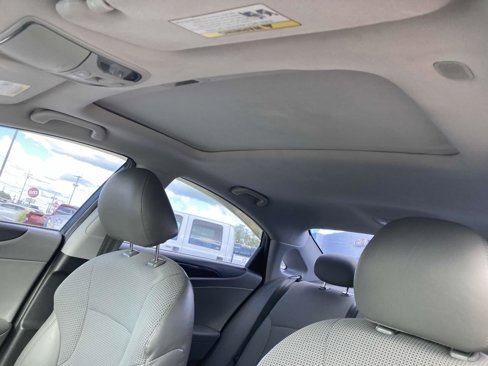 Used 2014 Hyundai Sonata SE w/ Premium Package 03 image 12