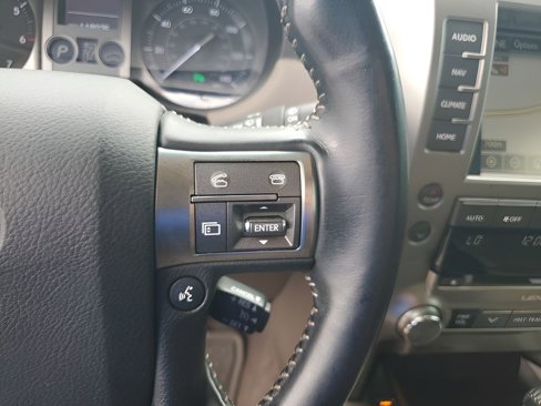 Used 2017 Lexus GX 460 Premium image 35